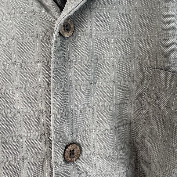 Tommy Bahama Size XL Shirt Silk Camp Embroiderd Island Bar Fly Fishing Brown - Picture 6 of 16